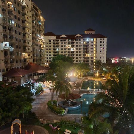 Glory Beach Resort Seaview Private 2Br Port Dickson Bagian luar foto