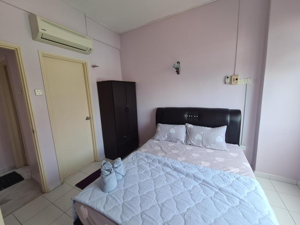 Glory Beach Resort Seaview Private 2Br Port Dickson Bagian luar foto